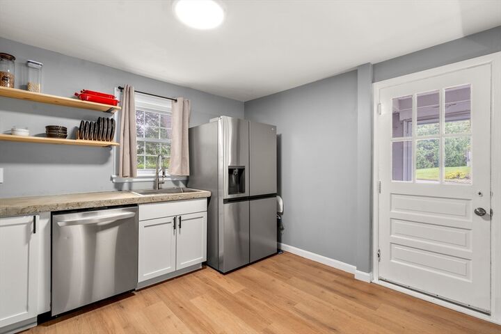 Property Photo:  16 Highland Park Rd  MA 01543 