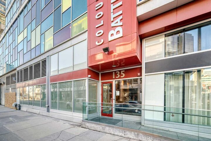 Property Photo:  135 13 Avenue SW 810  AB T2R 0W8 