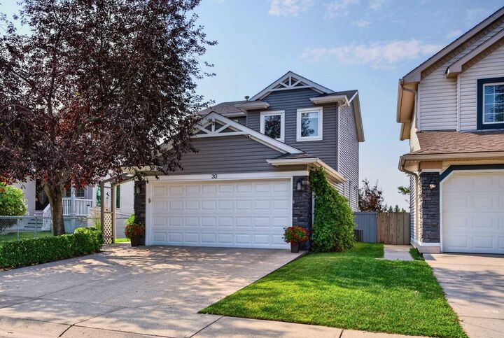 30 Somerset Court SW — photo 1
