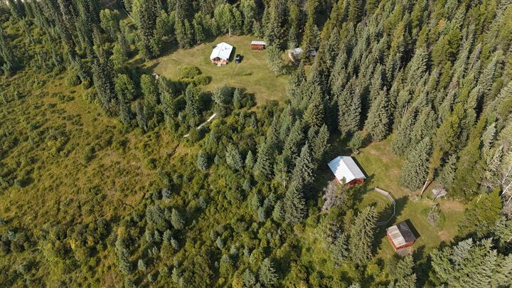 Property Photo: 63067 Township Road 311 AB T0M 0X1