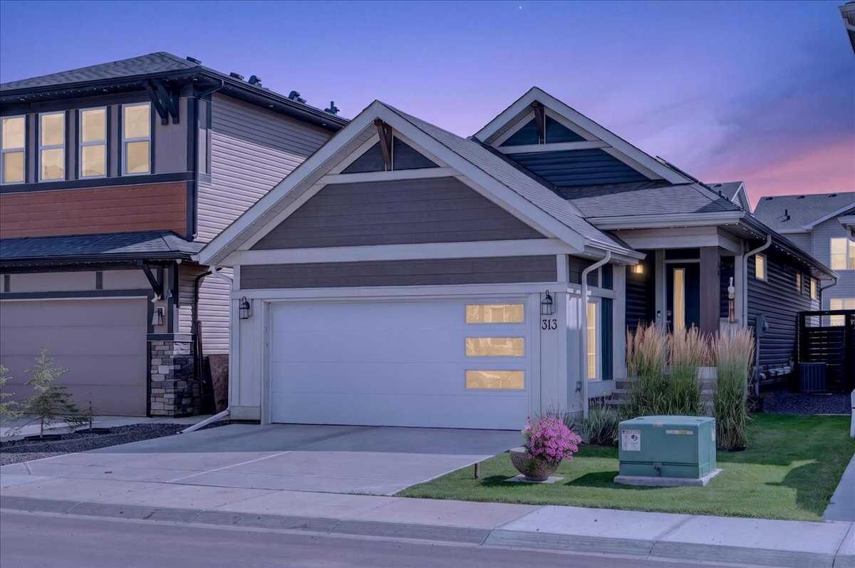 Property Photo:  313 Seton Villas SE  AB T3M 3K4 
