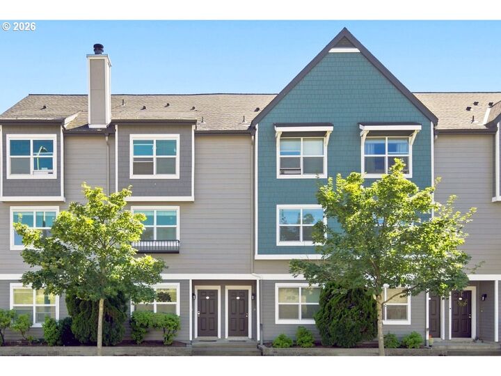 Property Photo:  1728 SE Cutter Ln  WA 98661 
