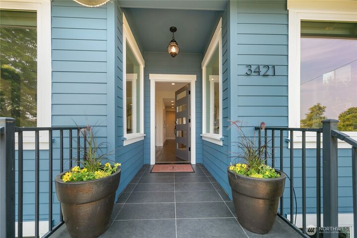 Property Photo:  3421  10th Avenue W  WA 98119 