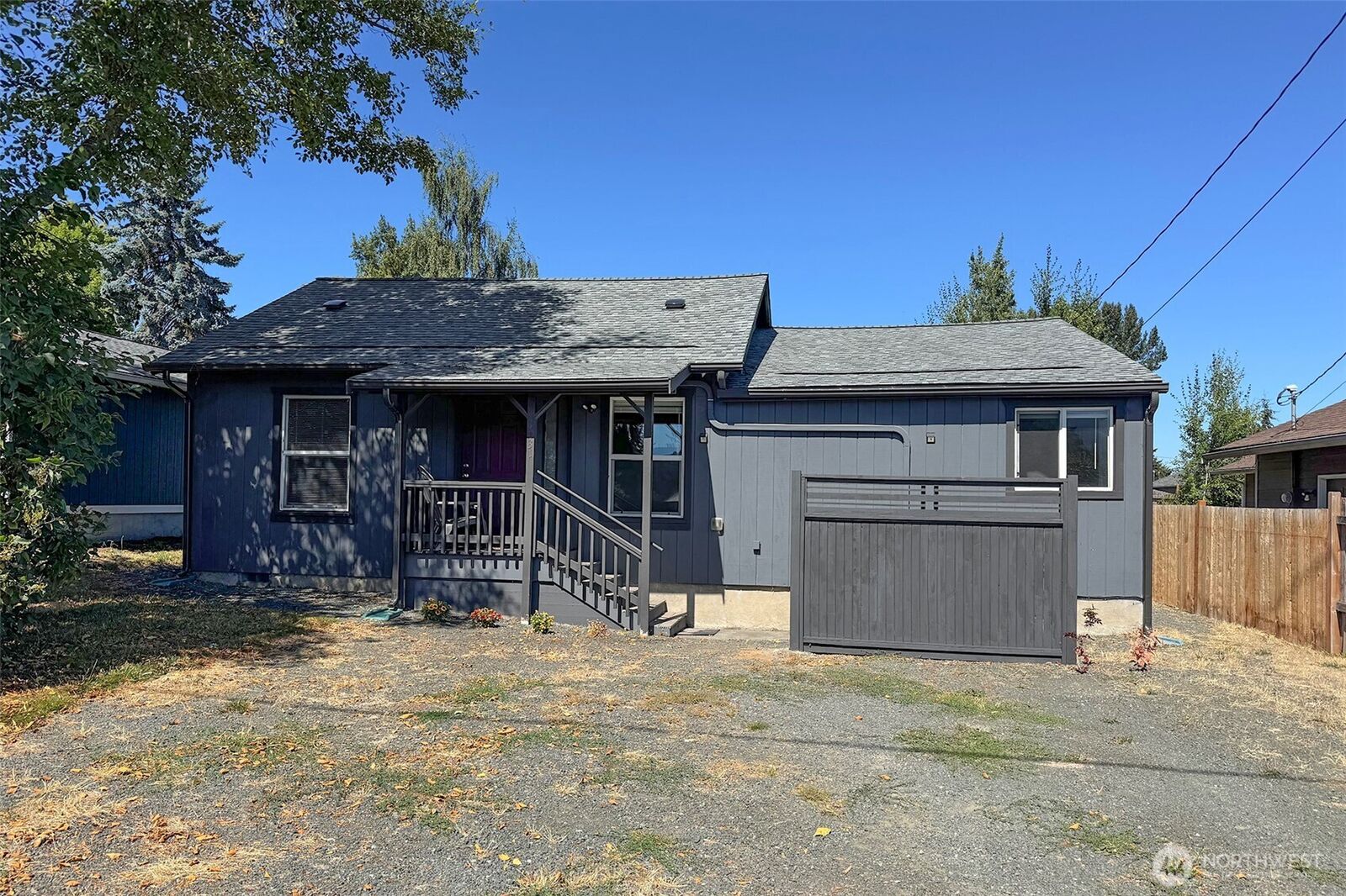 Property Photo:  1031 W Glenwood Street  WA 98363 