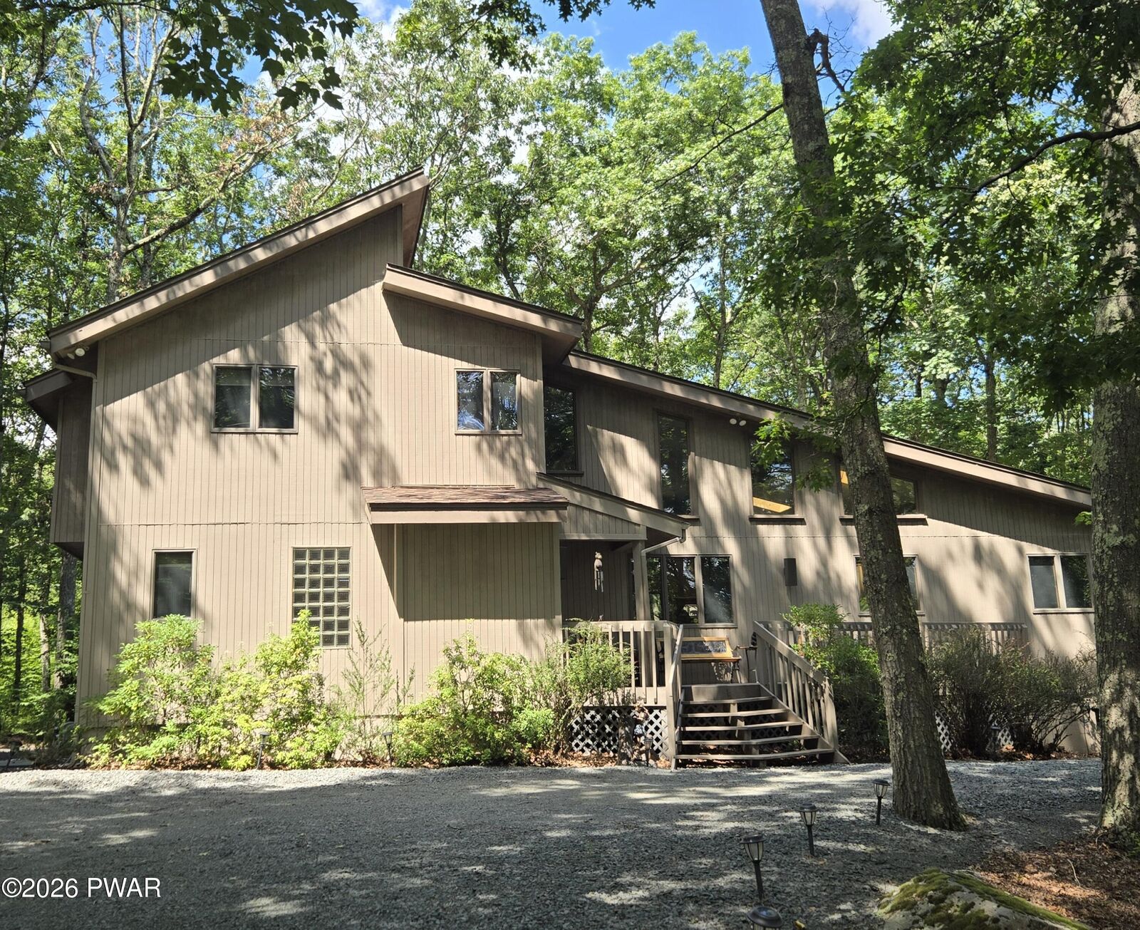 Property Photo:  308 Canoebrook Drive  PA 18428 
