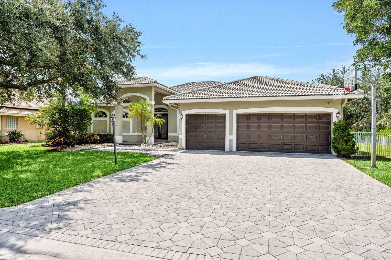 Property Photo:  10668 NW 69th Street  FL 33076 