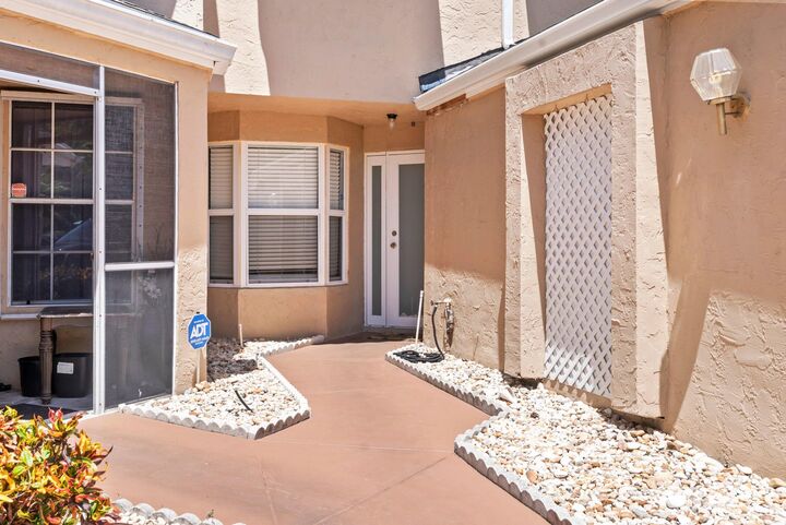 Property Photo:  7127 Woodmont Way 7127  FL 33321 