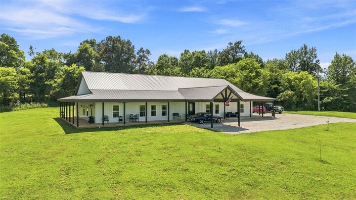 Property Photo:  800 Jenny Road  KY 42127 