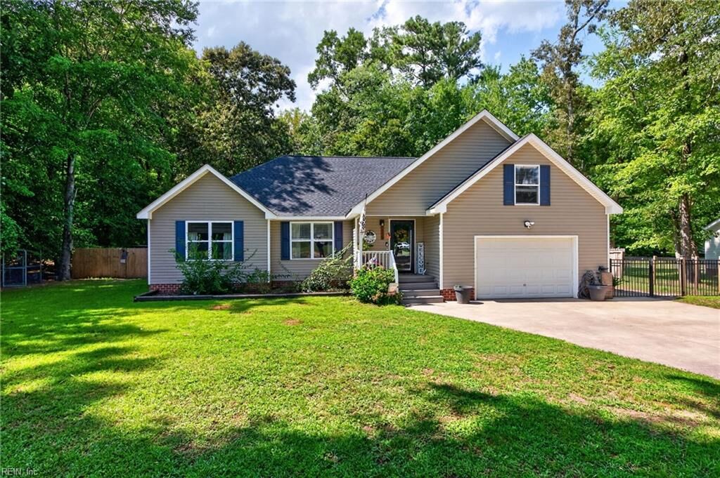 Property Photo:  1333 Manning Rd  VA 23434 