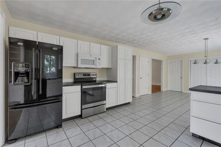 Property Photo:  46 Victory Highway  RI 02817 