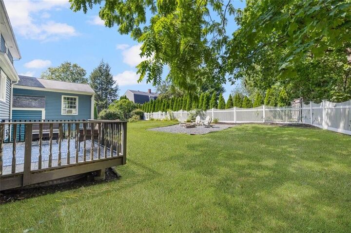 Property Photo:  45 Farm Drive  RI 02864 