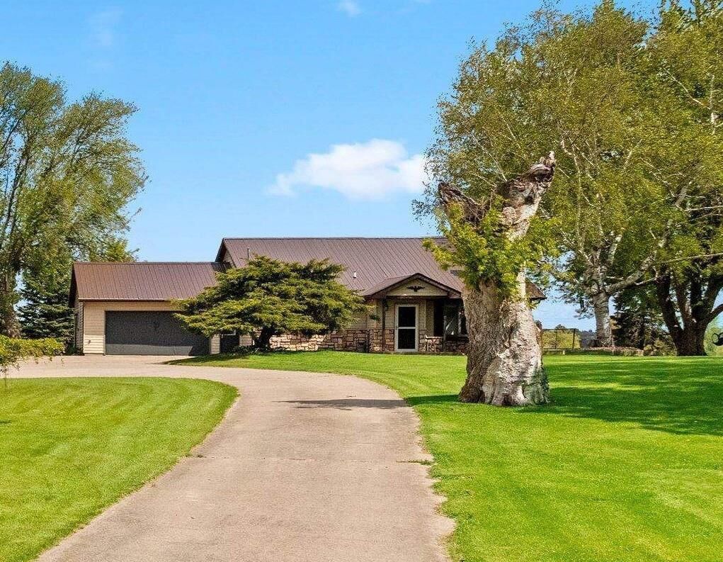 Property Photo:  4360 Reighmoor Road  WI 54963 