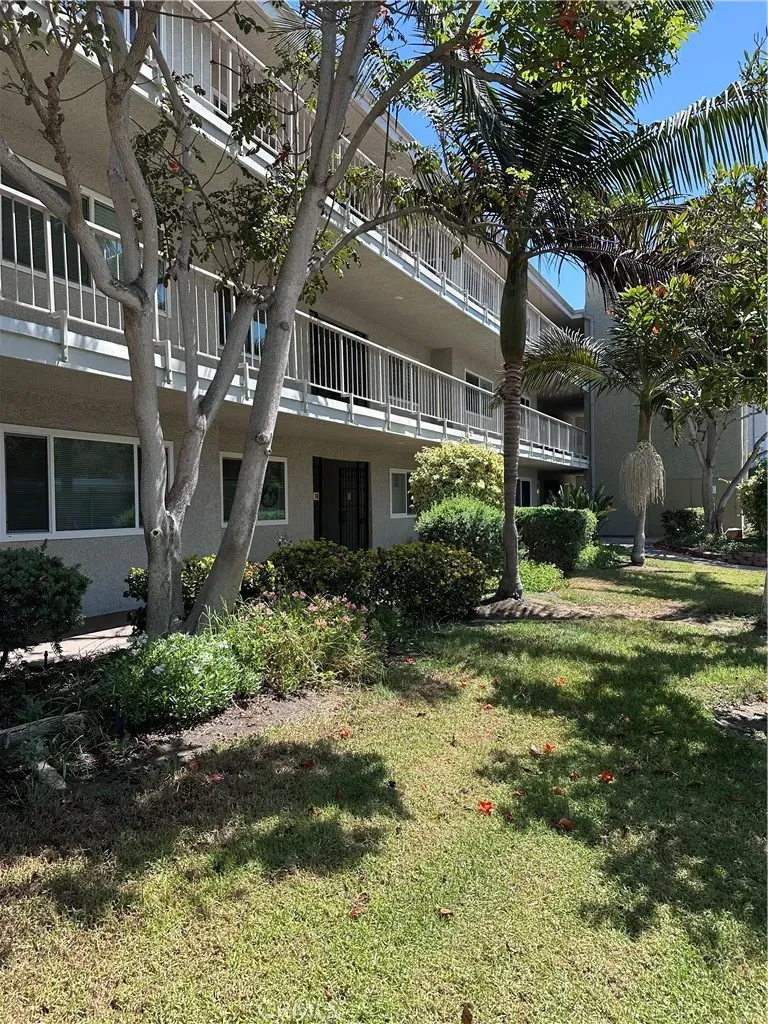 Property Photo:  5369 Algarrobo 1C  CA 92637 