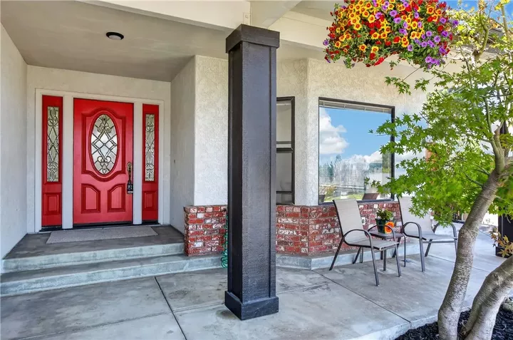 Property Photo:  2939 Stardust Court  CA 93455 