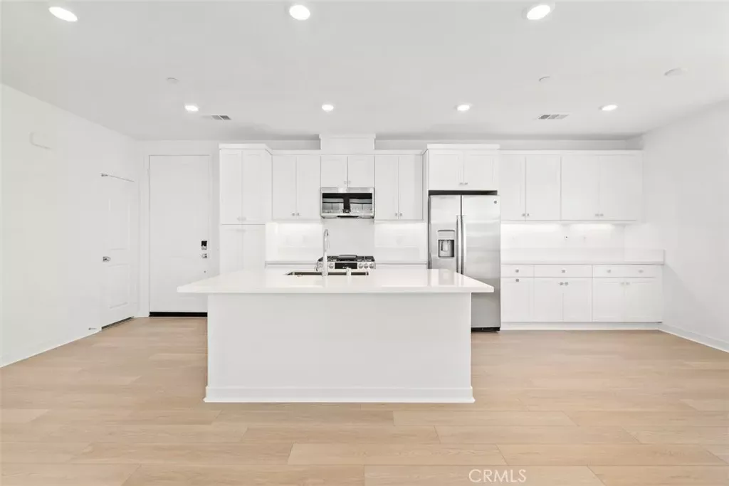 Property Photo: 1200 Lasso Way 301 CA 92675