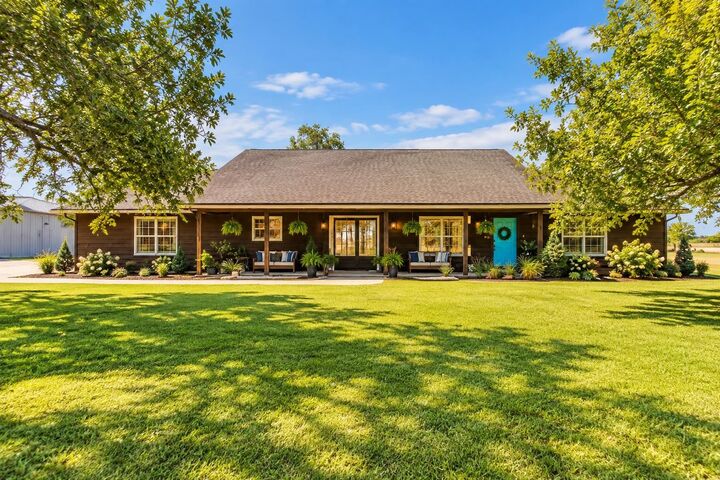 Property Photo:  901 Casey Road  TX 77713 
