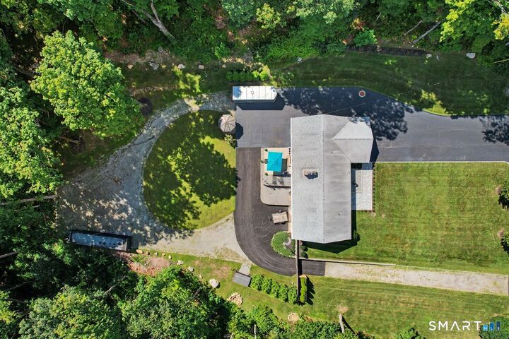 Property Photo:  48 Mulberry Road  CT 06525 
