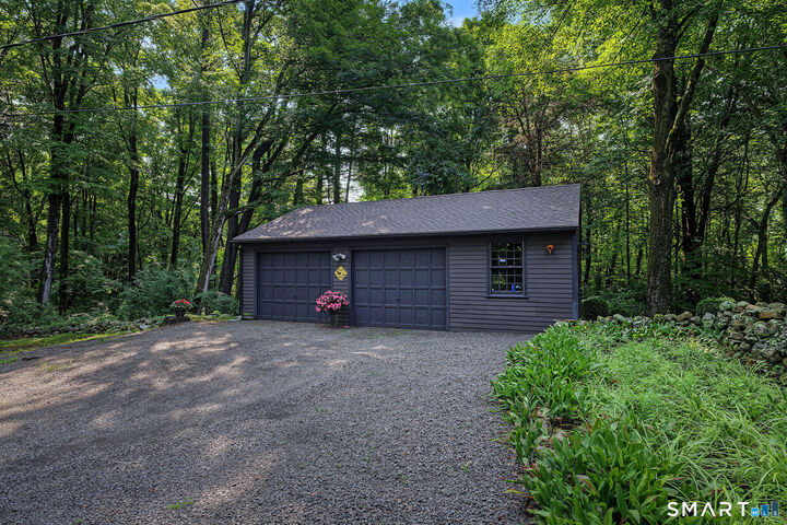 Property Photo:  345 Nut Plains Road  CT 06437 