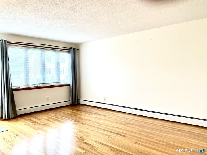 Property Photo:  7 Selander Street  CT 06053 