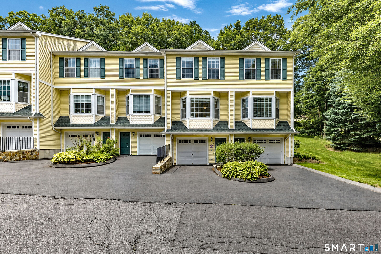 Property Photo:  2 Great Oak Ridge Way 2  CT 06483 