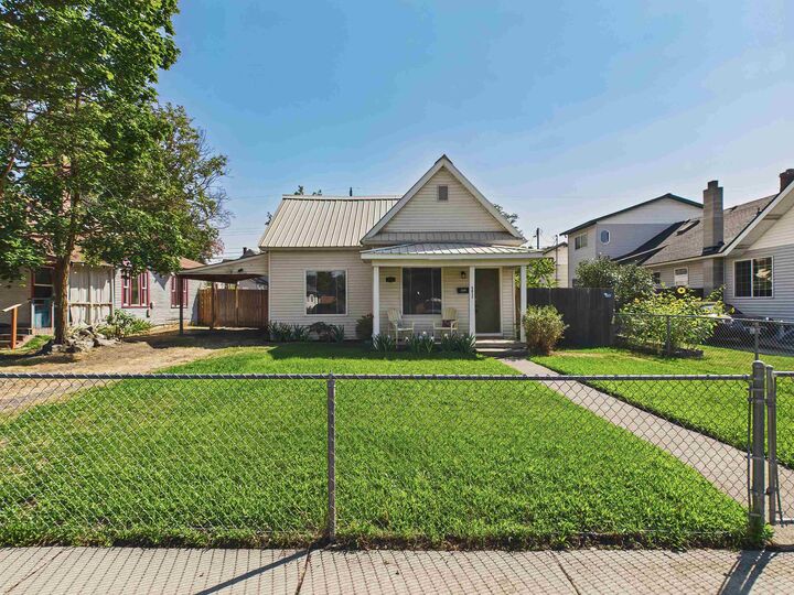 Property Photo: 4812 N Nelson St WA 99207