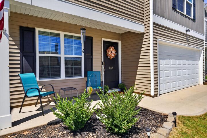 Property Photo:  642 Ridgeville Crossing Drive  SC 29349 