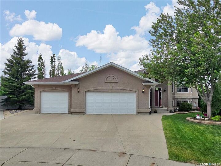 214 Burke Place — photo 1
