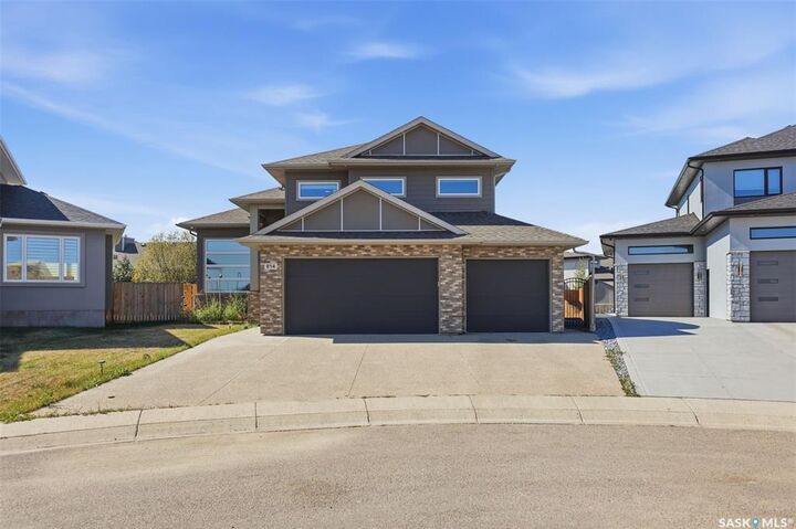 Property Photo:  814 Werschner Court  SK S7V 0G7 