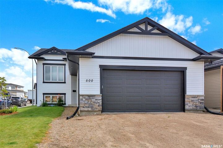 Property Photo:  500 Froese Street  SK S0K 4S3 