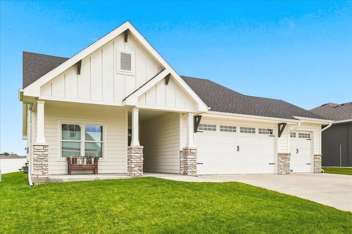 Property Photo:  1379 Ardmore  Street  IA 51503 