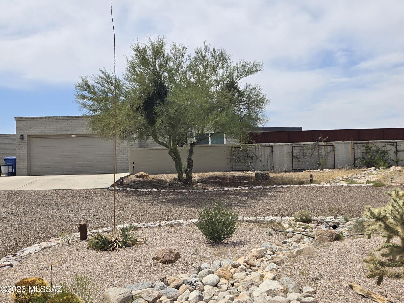 Property Photo:  6415 N Camino Padre Isidoro  AZ 85718 