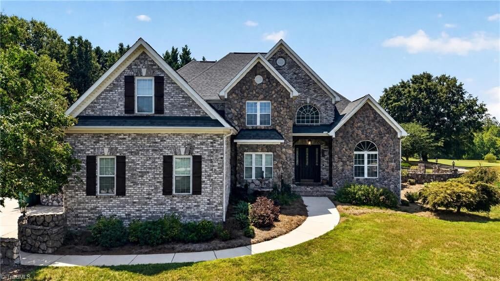 Property Photo:  493 Mashie Drive  NC 27358 