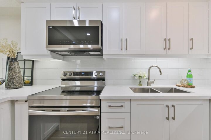 Property Photo: 4101 Sheppard Avenue E 207 ON M1S 3H3