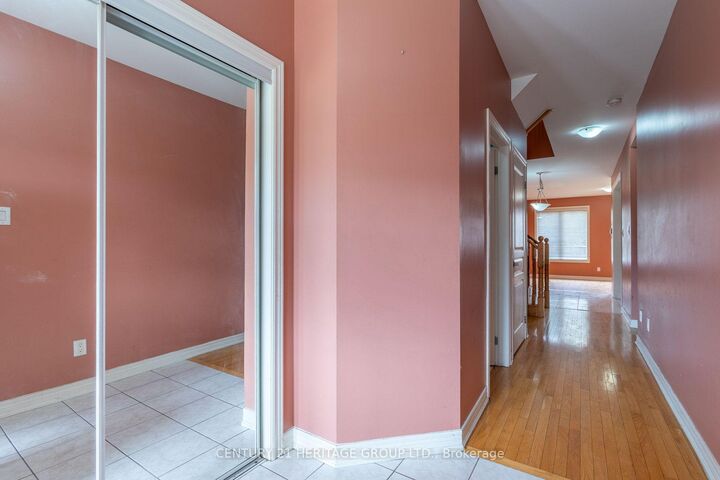 Property Photo: 11 Pendulum Circle ON L6R 3N5