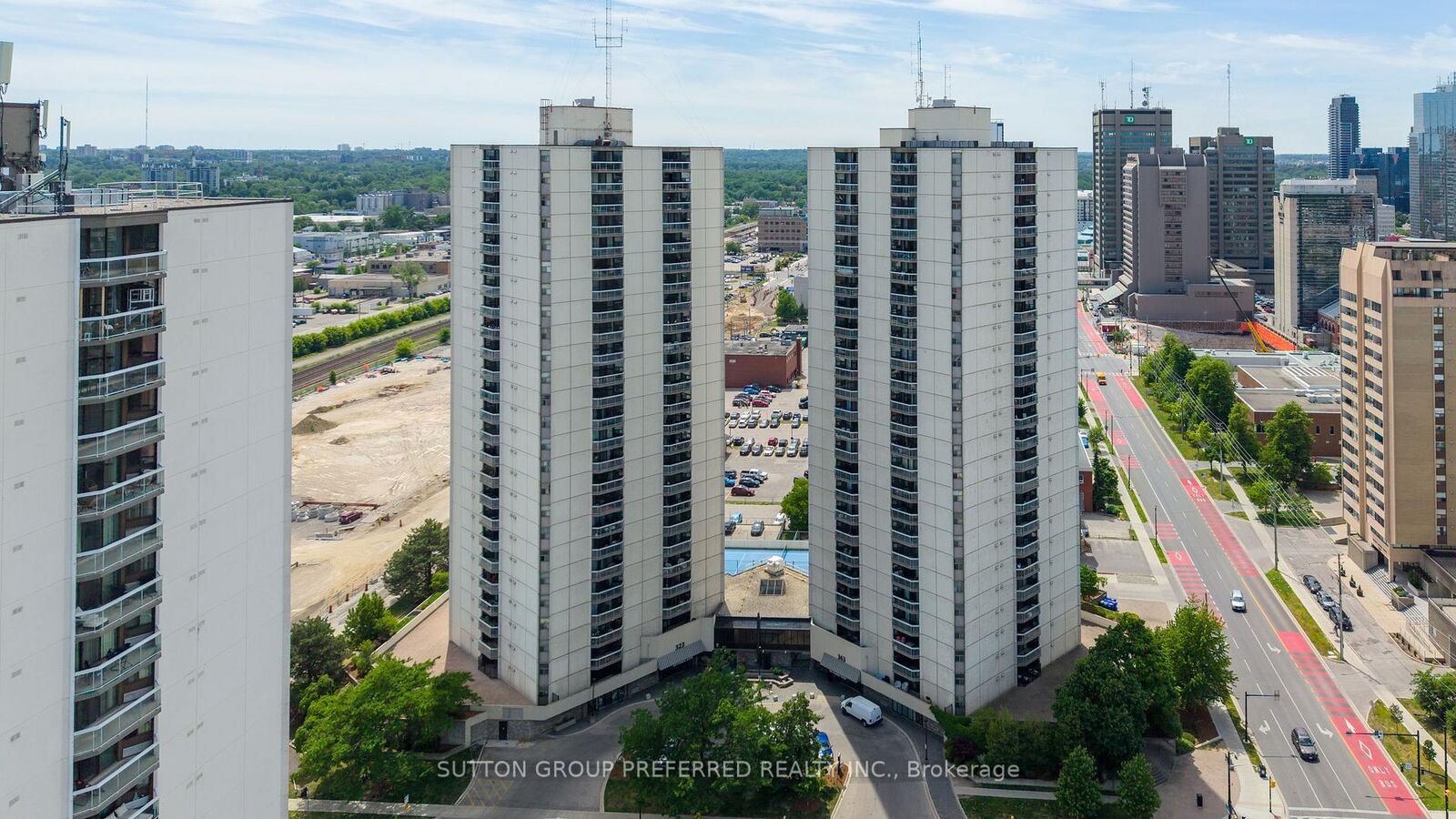 Property Photo: 363 Colborne Street 704 ON N6B 3N3