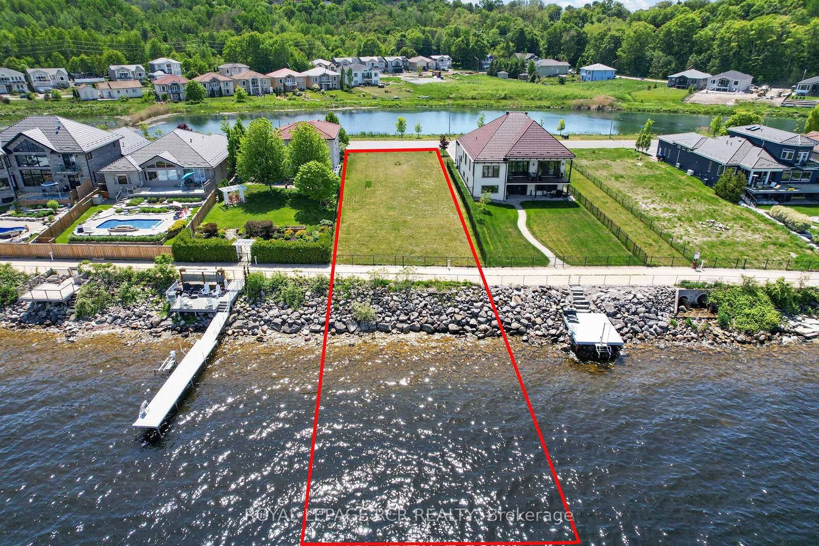 Property Photo:  583 Aberdeen Boulevard  ON L4R 5N9 