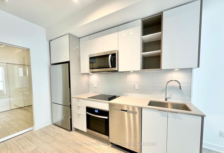 Property Photo:  543 Richmond Street W 401  ON M5V 0W9 