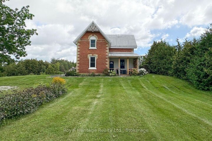 Property Photo:  49 King Street  ON K0M 2T0 