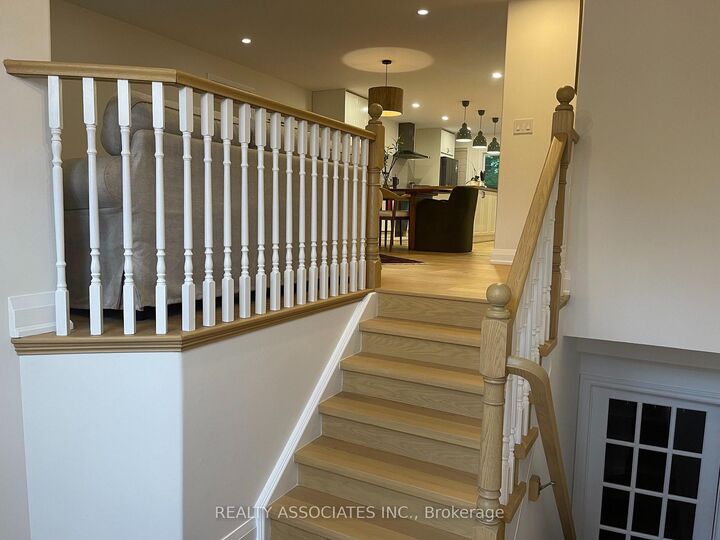 Property Photo:  1059 Nantyr Drive  ON L9S 0A8 