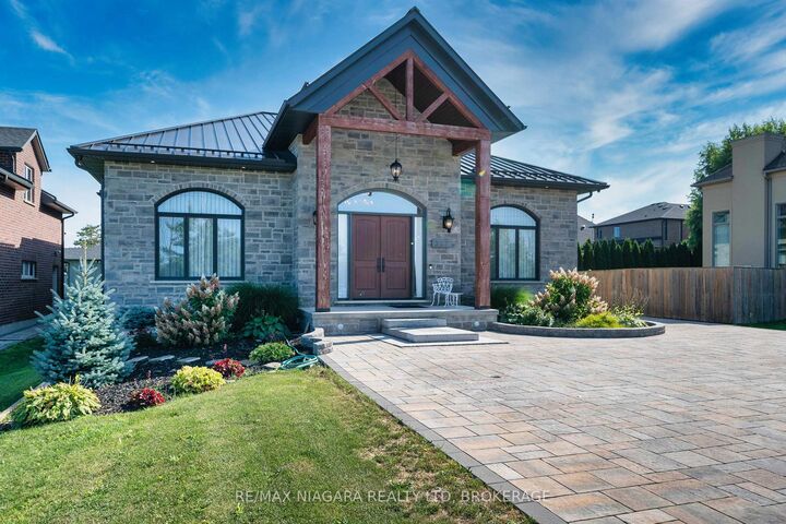 Property Photo: 327 Queenston Road ON L0S 1J0