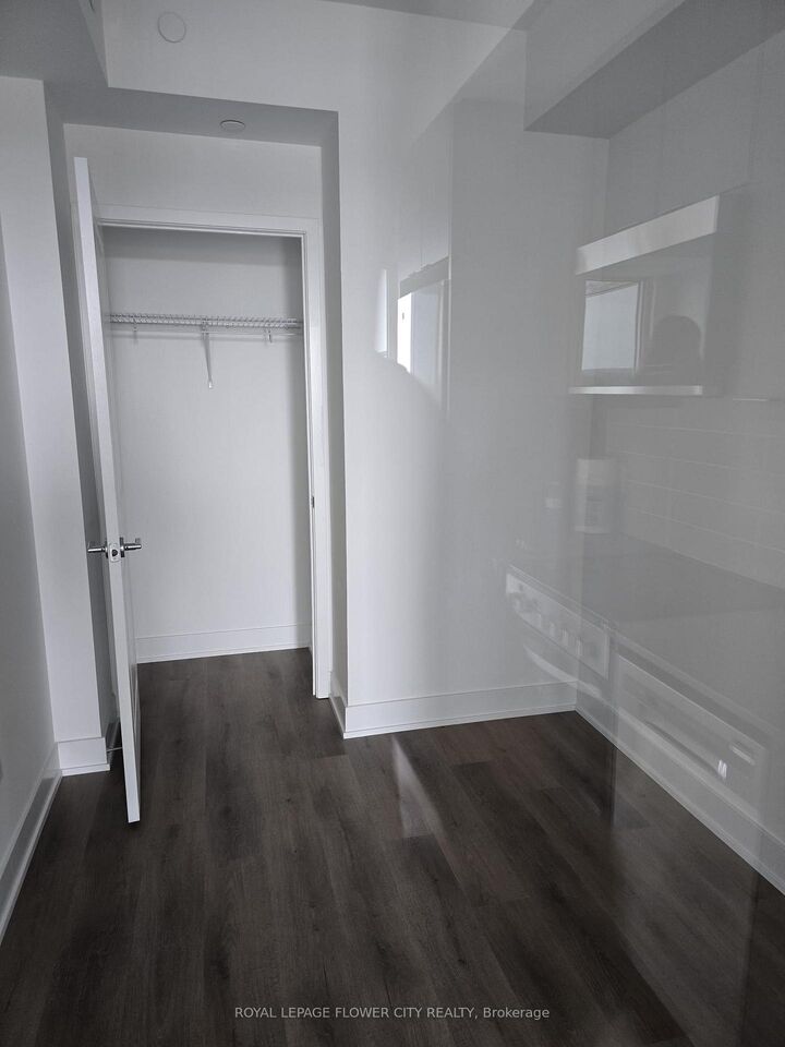 Property Photo:  115 Nipissing Road  ON L9T 1R3 