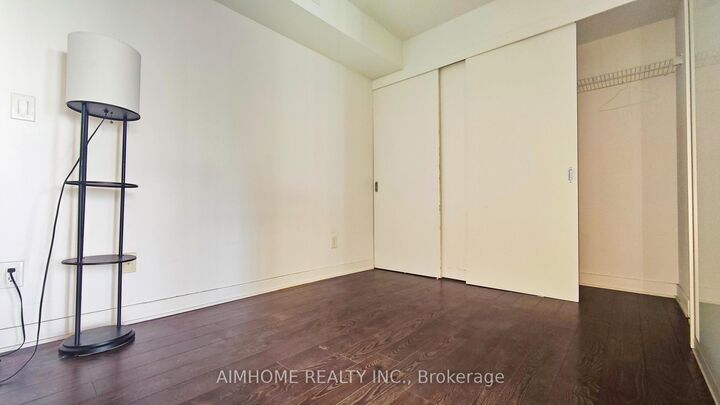 Property Photo: 110 Charles Street E 1510 ON M4Y 1T5