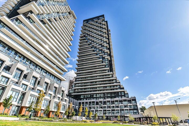 Property Photo: 30 Inn On The Park Drive 2707 ON M3C 0P8