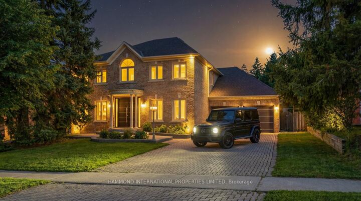 Property Photo: 31 Vesta Drive ON L4B 2M2