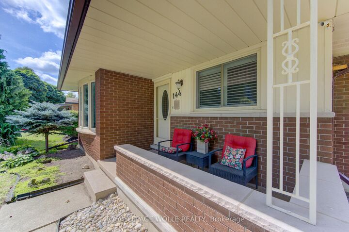 Property Photo:  144 Holborn Drive  ON M2A 2E5 