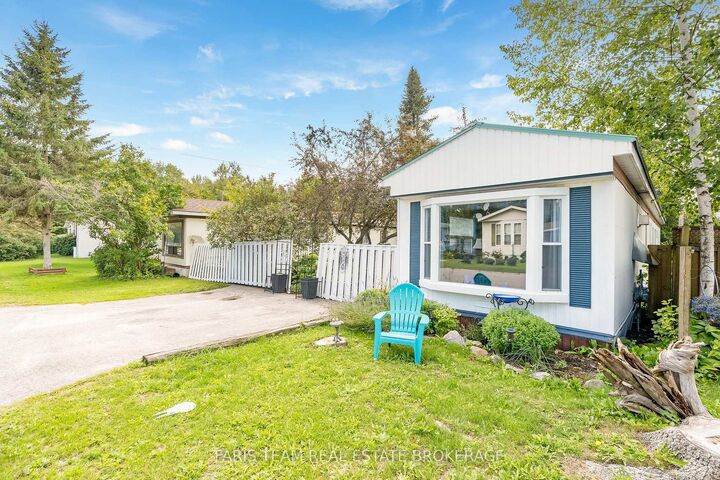4118 Ash Crescent — photo 1