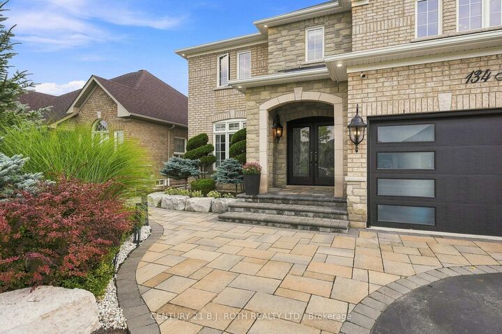 Property Photo: 134 Sandringham Drive ON L4M 0C9