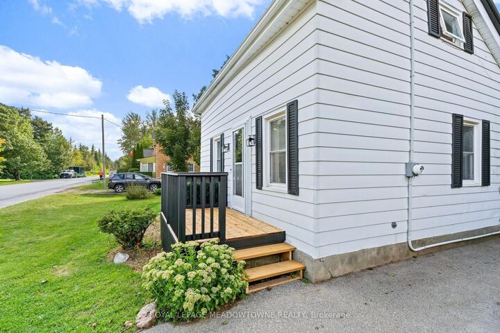 Property Photo:  22025 Erin East Garafrax Townline  ON L9W 7G4 