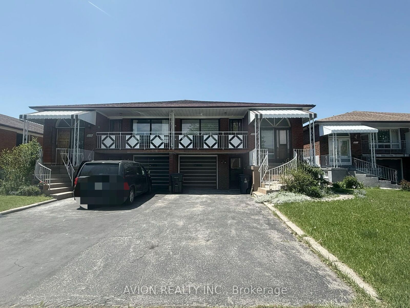 Property Photo:  248 Fairglen Avenue Part Of First Floor  ON M1W 1B1 
