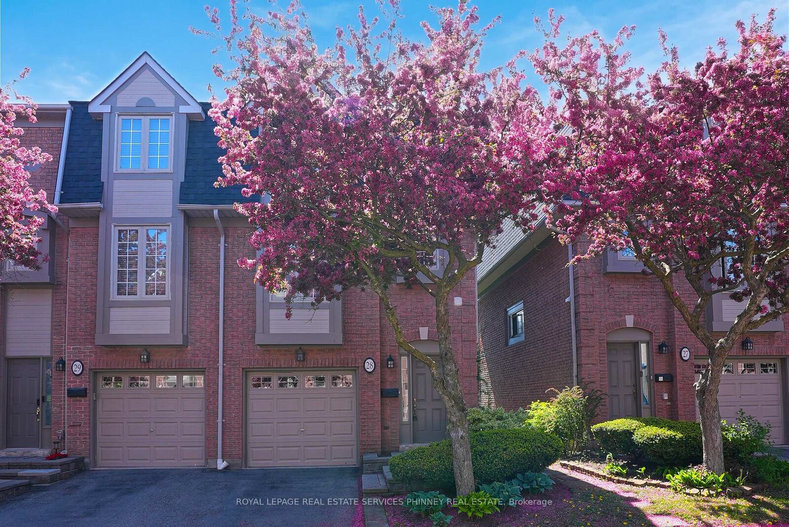 Property Photo: 3140 Fifth Line W 28 ON L5L 1A2